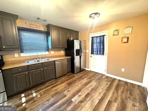 Kitchen - 5609 Oconee St, Lula, GA 30554 photo 4 of 4
