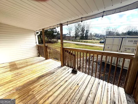 Exterior - 5609 Oconee St, Lula, GA 30554 photo 8 of 9