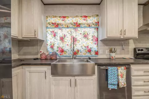 Kitchen - Undisclosed, Five Points, AL 36855 photo 2 of 4