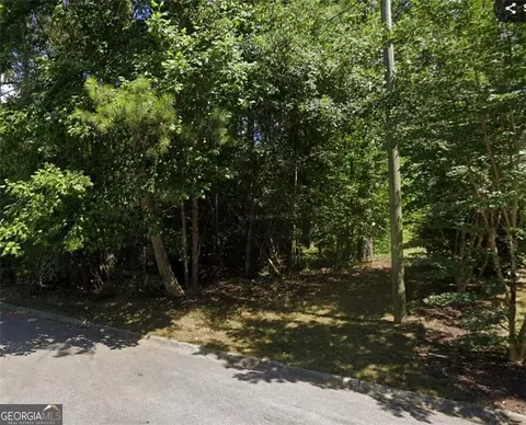 3840 Mountain Cove Rd, Snellville, GA 30039