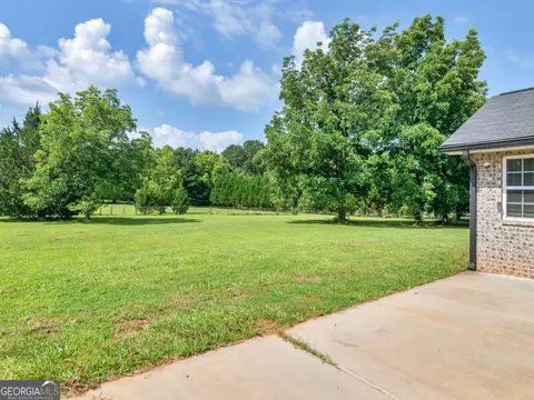 Exterior - 539 Levi Barnes Rd, Jackson, GA 30233 photo 4 of 6