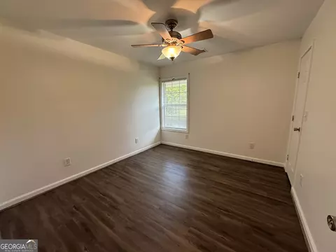 Bedroom - 539 Levi Barnes Rd, Jackson, GA 30233 photo 4 of 7