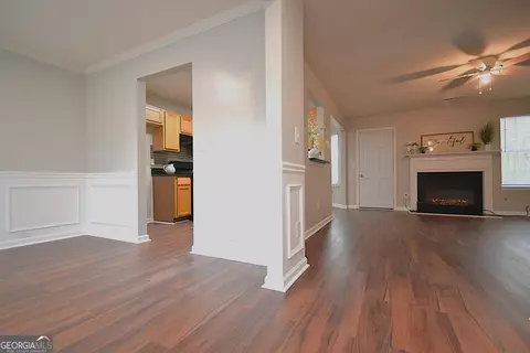 Entry Way - 916 Brisley Cir, Hampton, GA 30228 photo 2 of 3