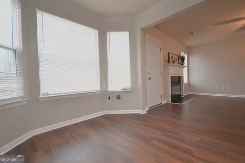 Living - 916 Brisley Cir, Hampton, GA 30228 photo 7 of 7