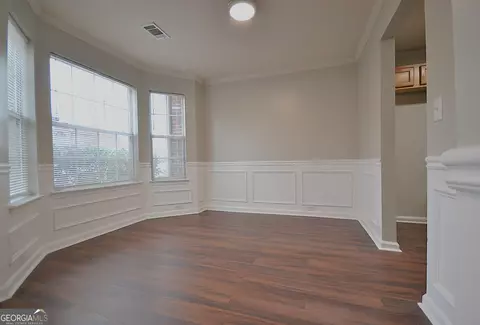 Living - 916 Brisley Cir, Hampton, GA 30228 photo 3 of 7