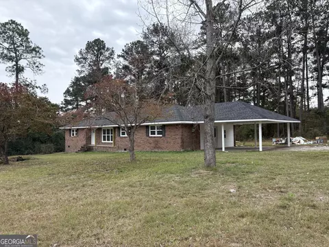 26 Jarrell Dr, Eastman, GA 31023