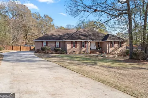 314 Briarmoor Dr, Warner Robins, GA 31088