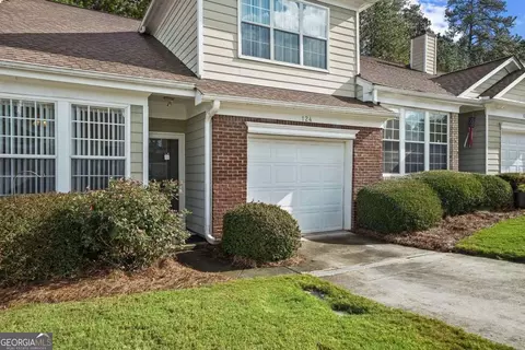 124 Camry Ln, Grayson, GA 30017