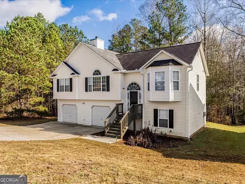 Exterior - 2940 Rolling Ln, Winston, GA 30187 photo 6 of 9