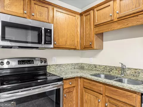 Kitchen - 2940 Rolling Ln, Winston, GA 30187 photo 2 of 4