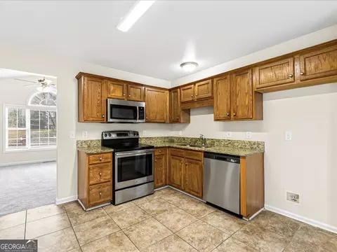 Kitchen - 2940 Rolling Ln, Winston, GA 30187 photo 4 of 4