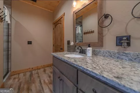 Bath - 135 Ruby Ln, Ellijay, GA 30540 photo 2 of 3