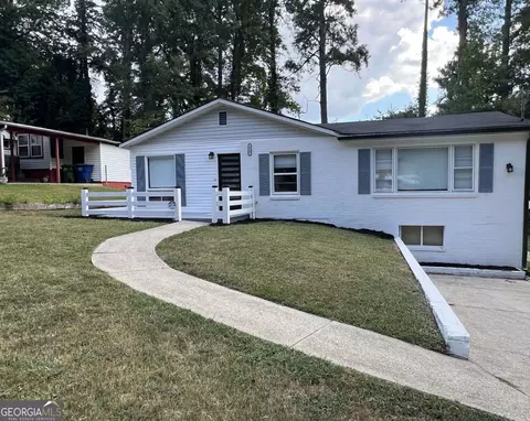 2747 Santa Barbara Dr NW, Atlanta, GA 30318
