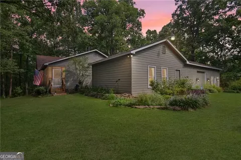 585 Lee Dr, Acworth, GA 30102