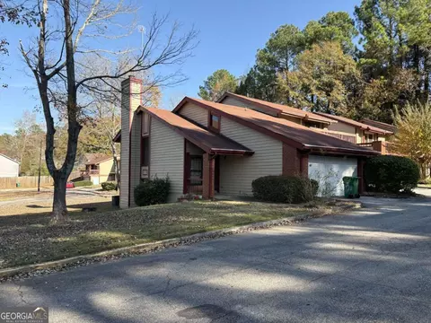 1121 Village Main St, Stone Mountain, GA 30088