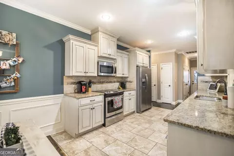 Entry Way - 312 Bridgehampton Way, Perry, GA 31069 photo 2 of 3