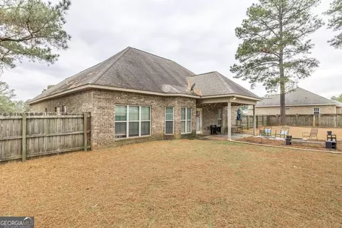Exterior - 312 Bridgehampton Way, Perry, GA 31069 photo 9 of 12
