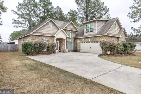 Exterior - 312 Bridgehampton Way, Perry, GA 31069 photo 2 of 12