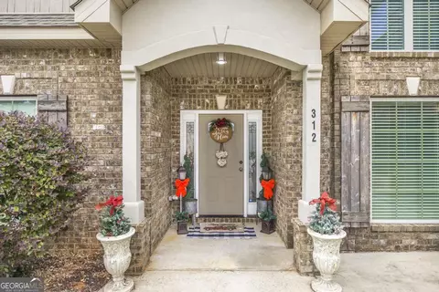 Exterior - 312 Bridgehampton Way, Perry, GA 31069 photo 6 of 12