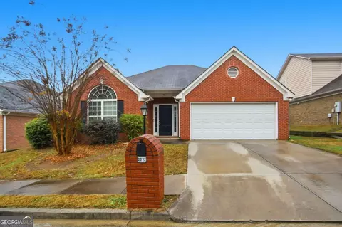 2772 Newtons Crest Cir, Snellville, GA 30078