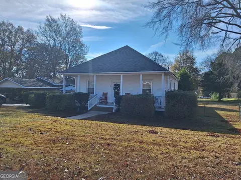 2304 30th St, Valley, AL 36854