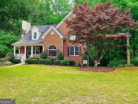 5551 Rose Ridge Ct, Flowery Branch, GA 30542