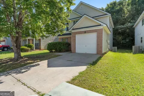 2433 Wood Bend Ln, Riverdale, GA 30296