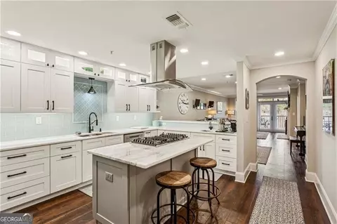 3120 Overland Dr, Roswell, GA 30075