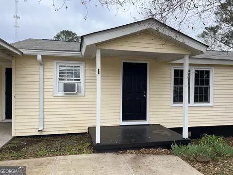81 Langston Ave, Forsyth, GA 31029