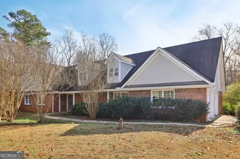 937 Hidden Falls Ln SE, Smyrna, GA 30082