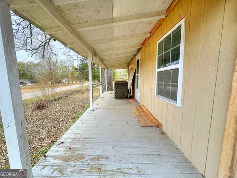 Exterior - 286 Hines Rd, Hogansville, GA 30230 photo 2 of 2