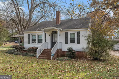 118 Elizabeth St, Griffin, GA 30223