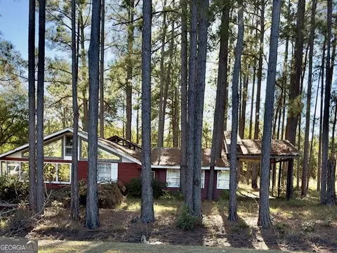 4421 Albert Rahn Rd, Glennville, GA 30427