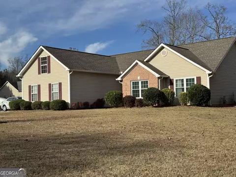 Exterior - 255 Hugh Dr, Covington, GA 30016 photo 2 of 4