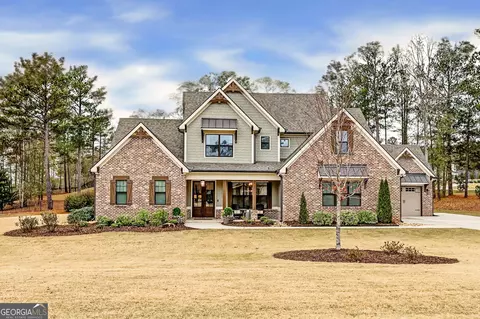 205 Chastain Dr, Forsyth, GA 31029