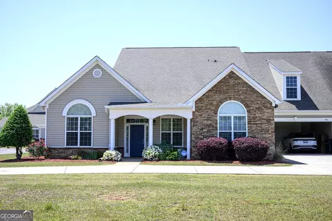 902 Quail Ridge Ln, Perry, GA 31069