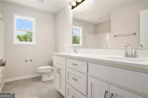 Bath - 111 Hamilton Lake View Ct, Lagrange, GA 30241 photo 3 of 3