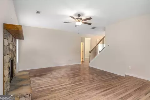 Living - 111 Hamilton Lake View Ct, Lagrange, GA 30241 photo 1 of 2