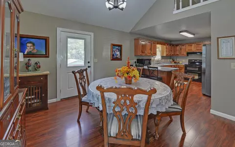 Dining - 46 Cedar Ridge Dr, Toccoa, GA 30577 photo 1 of 2
