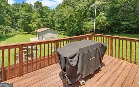 Exterior - 46 Cedar Ridge Dr, Toccoa, GA 30577 photo 7 of 10