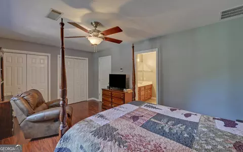 Bedroom - 46 Cedar Ridge Dr, Toccoa, GA 30577 photo 8 of 9