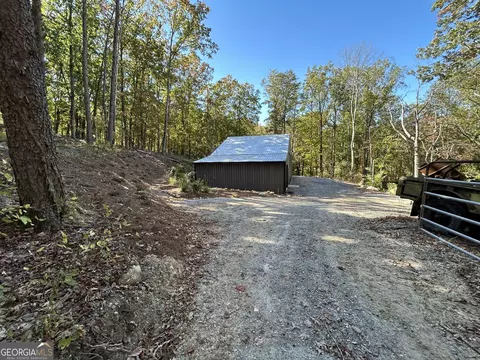 5997 Henderson Mtn Rd, Jasper, GA 30143