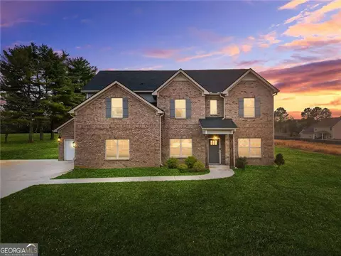 689 S Jeff Davis Dr, Fayetteville, GA 30215