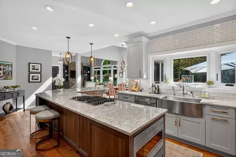 Kitchen - 102 Woodchase Dr, Lagrange, GA 30240 photo 3 of 5