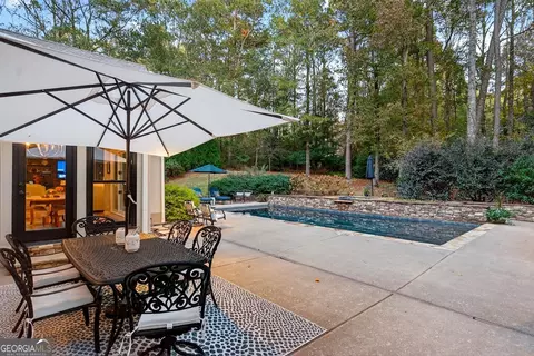 Exterior - 102 Woodchase Dr, Lagrange, GA 30240 photo 3 of 6