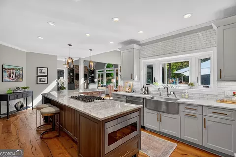 Kitchen - 102 Woodchase Dr, Lagrange, GA 30240 photo 1 of 5