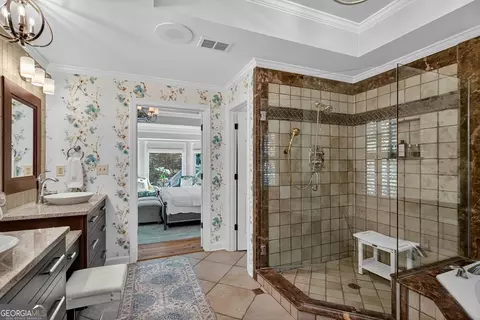 Bath - 102 Woodchase Dr, Lagrange, GA 30240 photo 4 of 4