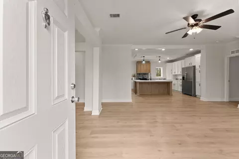Entry Way - 24302 Highway 59, Commerce, GA 30530 photo 1 of 1