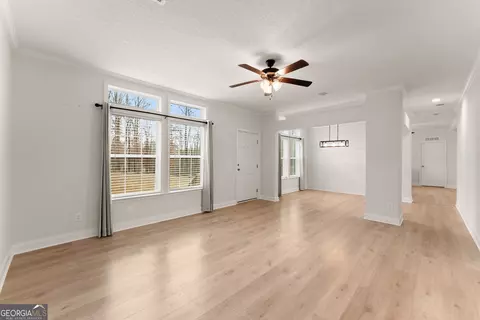 Living - 24302 Highway 59, Commerce, GA 30530 photo 3 of 6