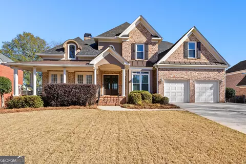122 Holly Springs Dr, Peachtree City, GA 30269
